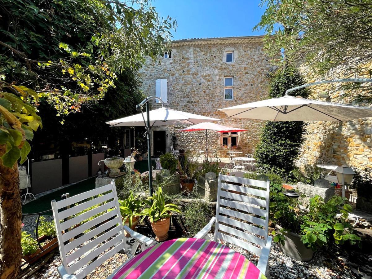 Le Manoir Du Raveyron Vallon-Pont-dʼArc