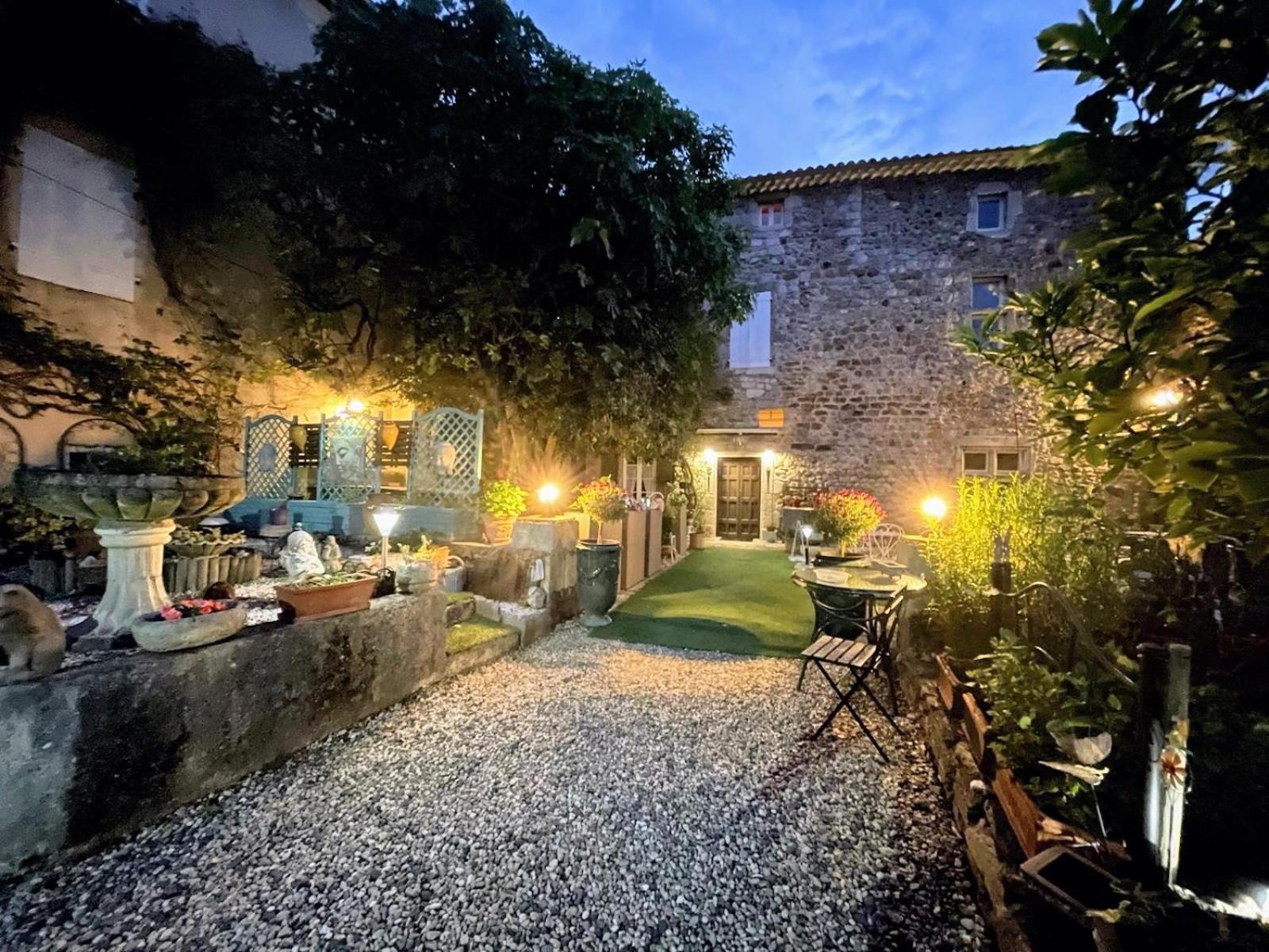 Le Manoir Du Raveyron 3*